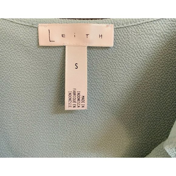 LEITH BABY BLUE WRAP SHIRT WITH RUFFLE DETAIL SZ SMALL - Picture 5 of 6